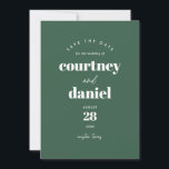 Trendiget Modern Grönt Foto Spara datum Datumet<br><div class="desc">Modern Grönt Trendig Photo Save the Date har modern typiparning i fet,  modernt färg tillsammans med ett fullt på baksidan.</div>