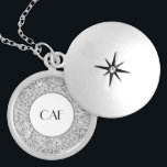 Trendiget Monogrammed Silver Glitter Bridesmaid Gi Berlockhalsband<br><div class="desc">Monogram i silver glitter-halsbandet för dina brudar och brudens sida. Gör en underbar gåva till alla kvinnor.</div>