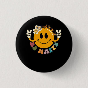 Trendiget Retro Smiley Smile Ansikte Be Lycklig An Knapp