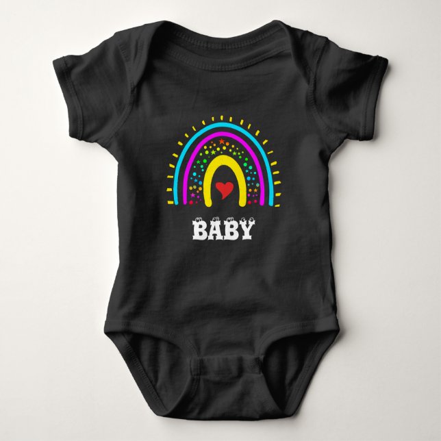 trendigets färgstarka regnbåge baby kärlek t shirt (Framsida)