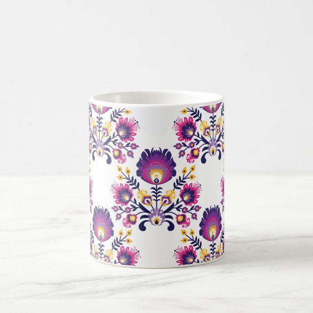 Trendigets folksammansättning med lila folkblommor kaffemugg (Center)