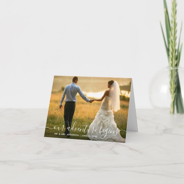 Trendigets skript vår Äventyr börjar med Bröllop-a Tack Kort (Framsida)