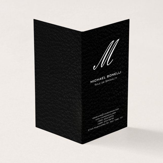 Trendigets snyggt svartvit calligraphy monogram visitkort (Utsida)