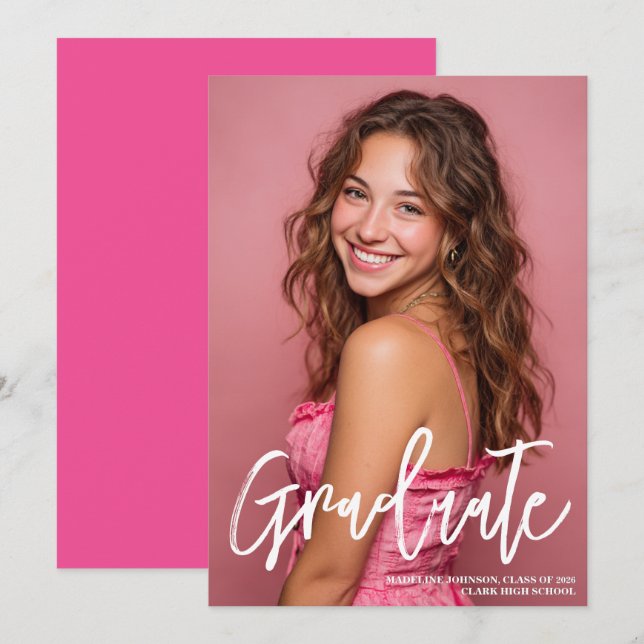 Trendy Pink Photo 2026 Graduation Announcement (Fram/baksida)