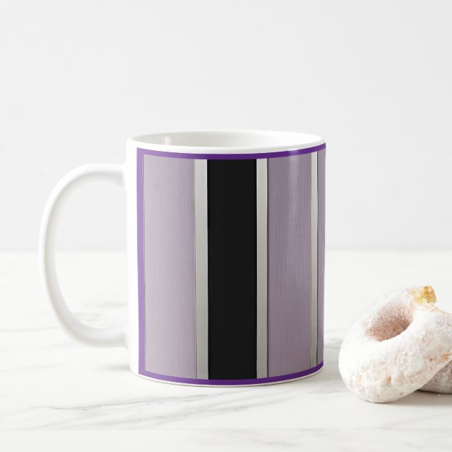 Trendy Purple and Black stripe with silver accents Kaffemugg (Med munk)