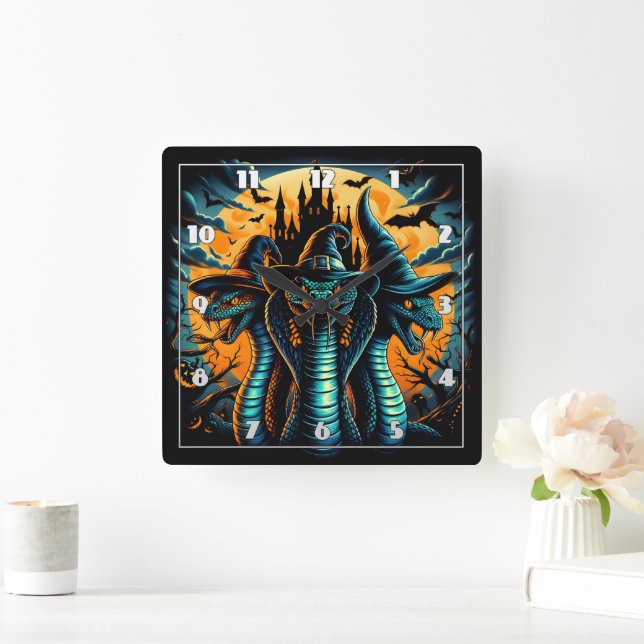 Treskalliga ormar i en spooky Halloween-kväll Fyrkantig Klocka (Hem)