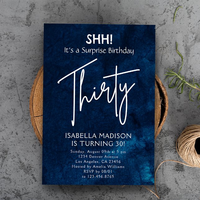Trettio | Brygga blå 30års födelsedag-överraskande Inbjudningar (Thirty | Navy Blue 30th Birthday Surprise Party Invitation
)
