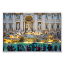 Trevi fontän i regn på natten Rom Italien Fototryck