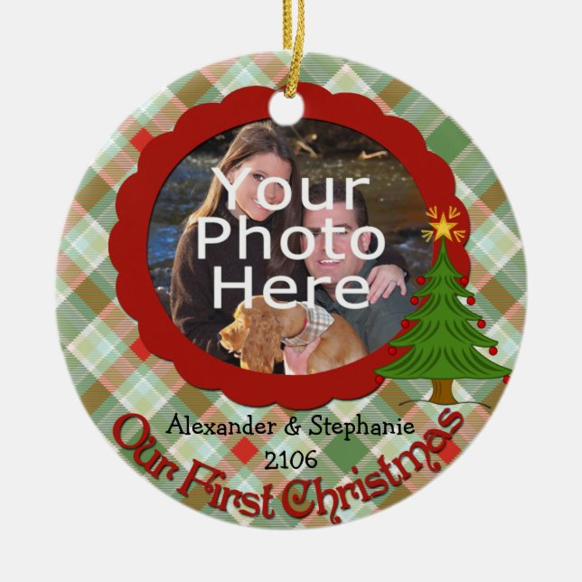 Trevligt att ha fått vår första julprydnad julgransprydnad keramik (Framsidan)