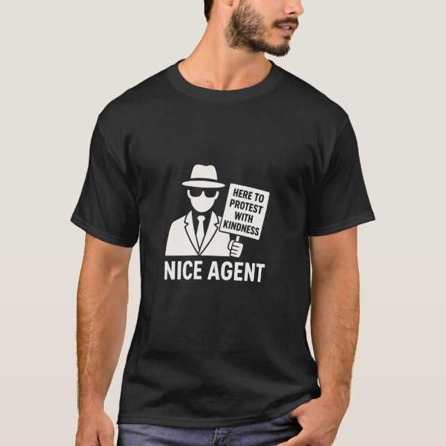 Trevsam Agent – Protestera Med Vänlighet T-shirt (Framsida)