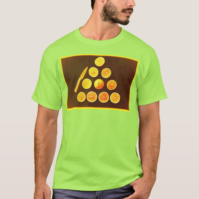 "Triangel of Halva Orangar" Utsänt foto. Köp nu T Shirt (Framsida)