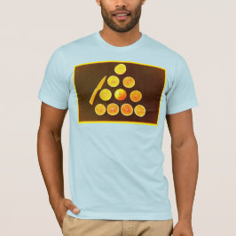 "Triangel of Halva Orangar" Utsänt foto. Köp nu T Shirt