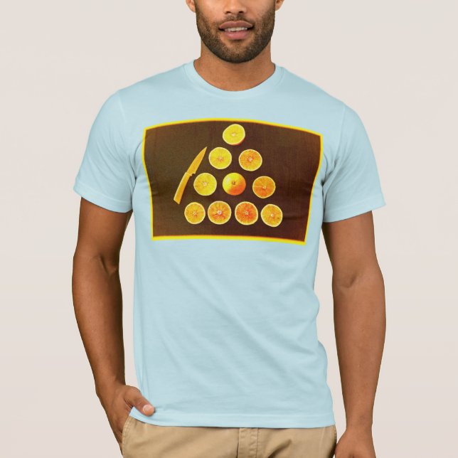 "Triangel of Halva Orangar" Utsänt foto. Köp nu T Shirt (Framsida)