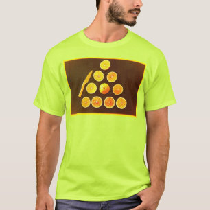 "Triangel of Halva Orangar" Utsänt foto. Köp nu T Shirt