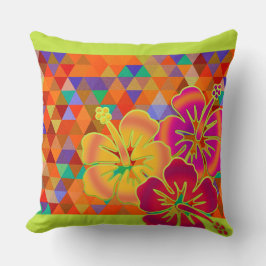 TRIANGLES mönster - färgad + hibiscus blooms Kudde