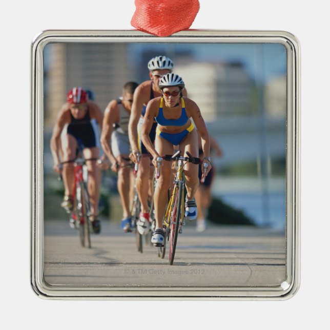 Triathloners som cyklar 2 julgransprydnad metall (Framsidan)
