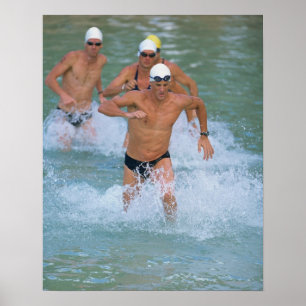 Triathloners spring ut ur vatten 2 poster