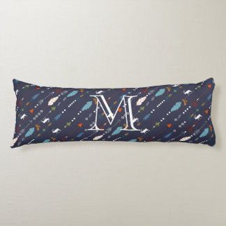 Tribal Arrows Feathers Moose Personlig Monogram Kroppskudde