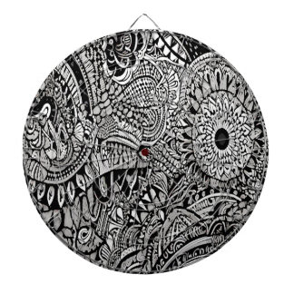 Tribal b/w darttavla