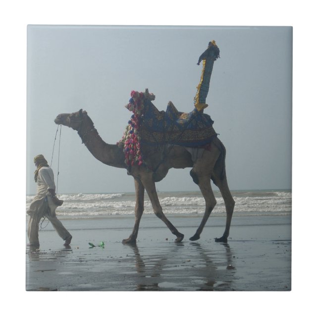 Tribal Camel Ride: God morgon Tide Sands & Sea Kakelplatta (Framsidan)