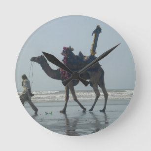 Tribal Camel Ride: God morgon Tide Sands & Sea Rund Klocka