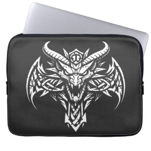 Tribal Demon Huvudgrafik av BurnsInHell Laptop Fodral