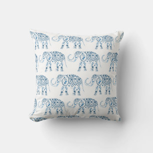 Tribal Elefant Blå Mandala på Vit Kudde