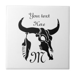 Tribal Longhorn Bull Skull med Black Feather Kakelplatta