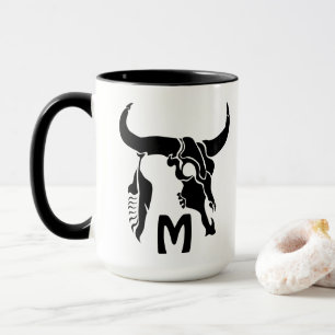 Tribal Longhorn Bull Skull med Black Feather Mugg