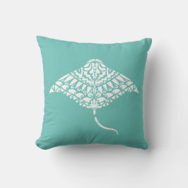 Tribal Manta Ray Spirit Animal Blue and White Kudde