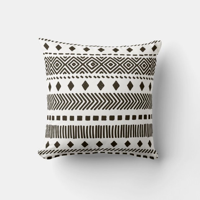 Tribal Rhythms: Ethnic Geometric Mönster Kudde (Framsida)