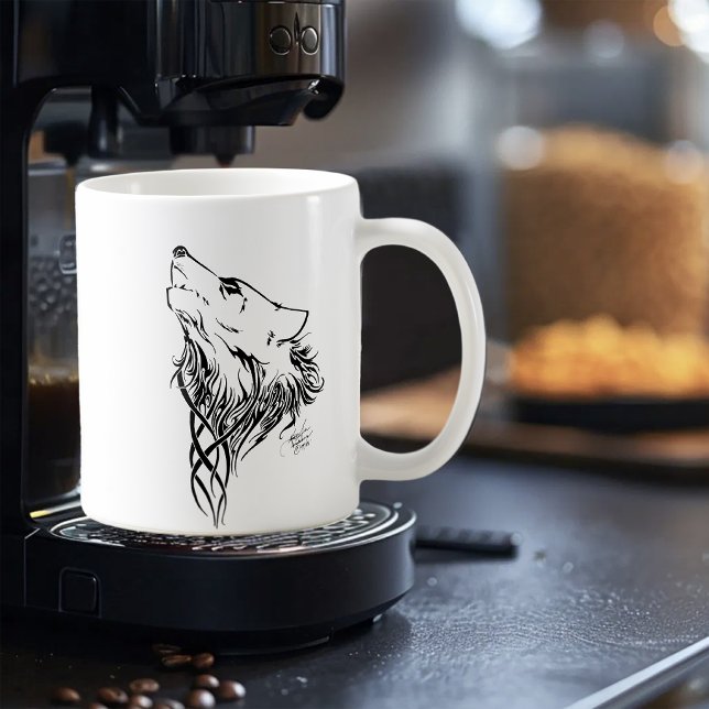 Tribal svart varg ylande illustration bläck kaffemugg (Skapare uppladdad)