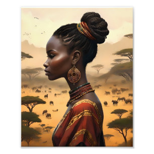 Tribal Woman tittar över sitt afrikanska landskap. Fototryck