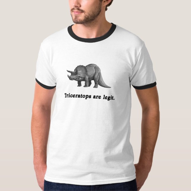 Triceratopsen är legiten t-shirt (Framsida)