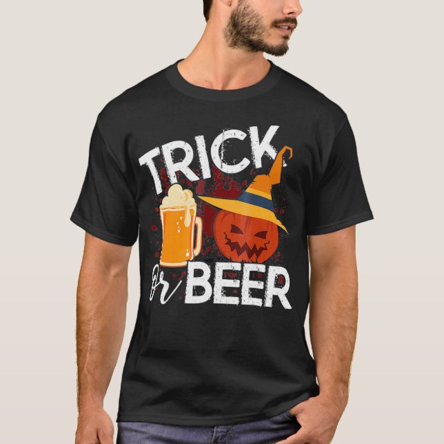 Trick eller Beer Funny Halloween Drinking T Shirt (Framsida)