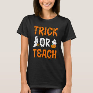 Trick eller Teach Cute Halloween Teacher 2022 Mana T Shirt