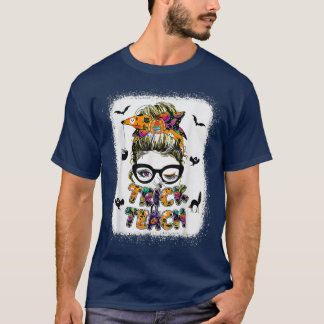 Trick eller Teach One Spooky Teacher Messy Bun Hal T Shirt