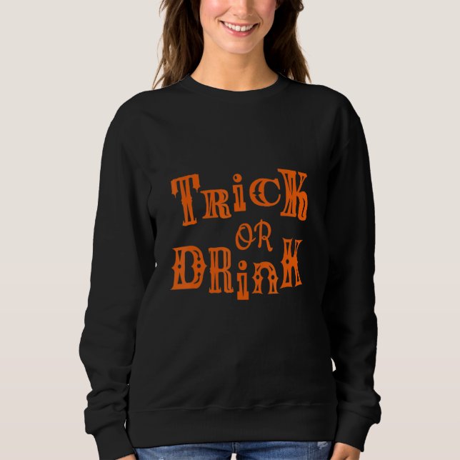 Trick or Drink  Halloween Drink T Shirt (Framsida)