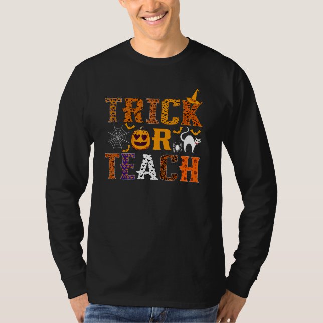 Trick Or Teach Funny Teacher Halloween Costume Men T Shirt (Framsida)