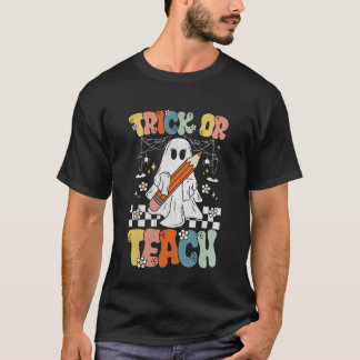 Trick Or Teach Groovy Teacher Halloween Retro Flor T Shirt
