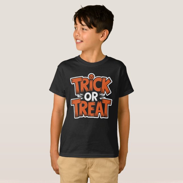 Trick-or-Treat Badge T Shirt (Hel framsida)