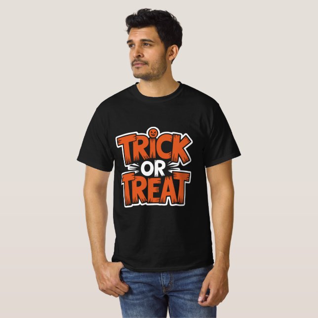 Trick-or-Treat Badge T Shirt (Hel framsida)