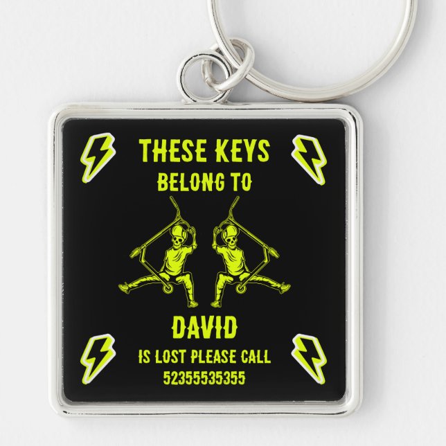 Trick Scooter Rider Namn Fyrkantig Silverfärgad Nyckelring (Framsidan)