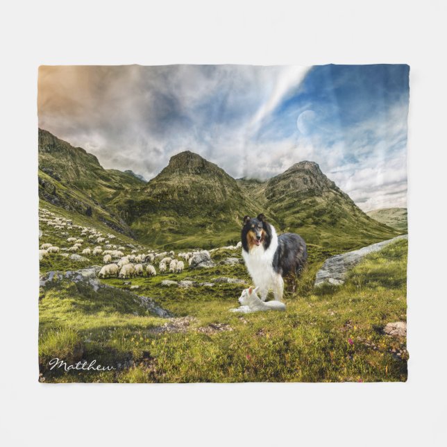 Tricolor Collie w. Lamb and Sheep - Personlig Fleecefilt (Framsidan (Horisontell))