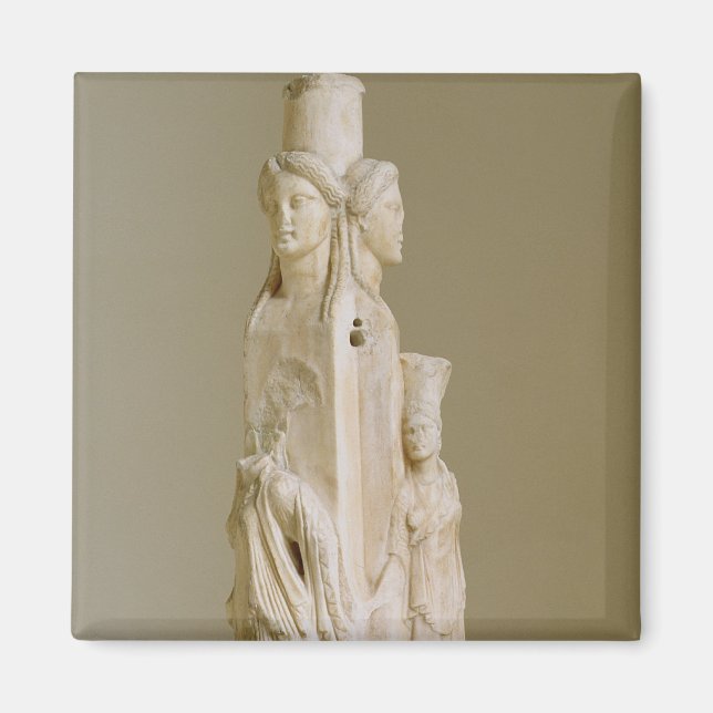 Triform Herm of Hecate, Marble skulpture, Attic pe Magnet (Framsidan)