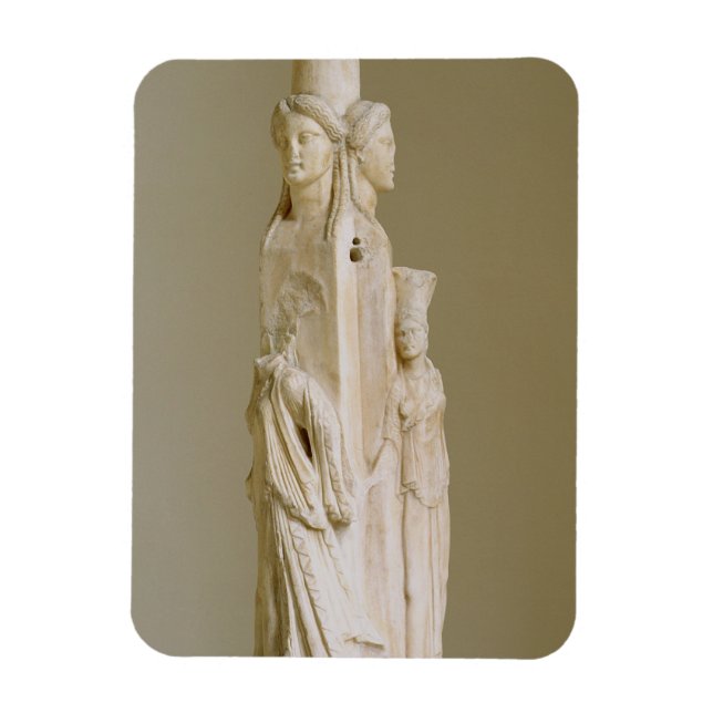 Triform Herm of Hecate, Marble skulpture, Attic pe Magnet (Vertikal)