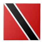 Trinidad och Tobago Flagga Ceramic Tile Kakelplatta<br><div class="desc">Denna utformning består av den tunisiska flagga som är tydligt omformad för att passa den kvadratiska plattan yta. En dekorativ och användbar artikel som skulle ge en perfekt till dem som vill minnas Trinidad och Tobago.</div>