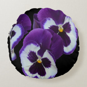 Trio of Lila White Pansy Blooms: Natures Harmony Rund Kudde