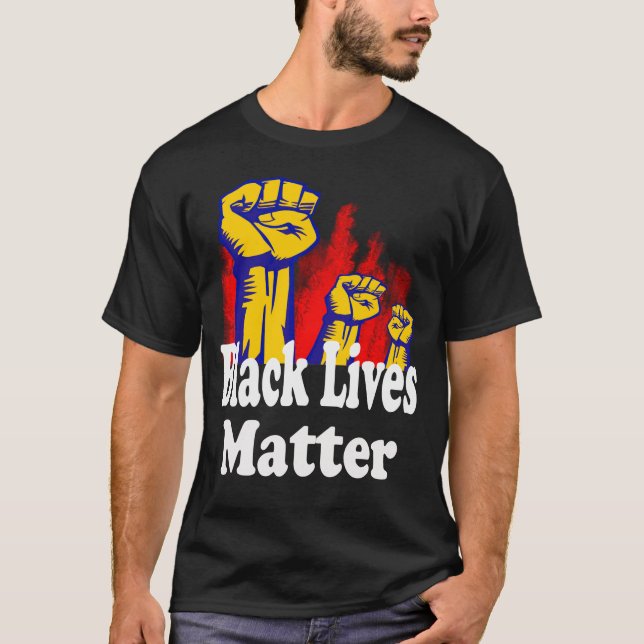 Triple Fist Black Lives Matter BLM T Shirt (Framsida)