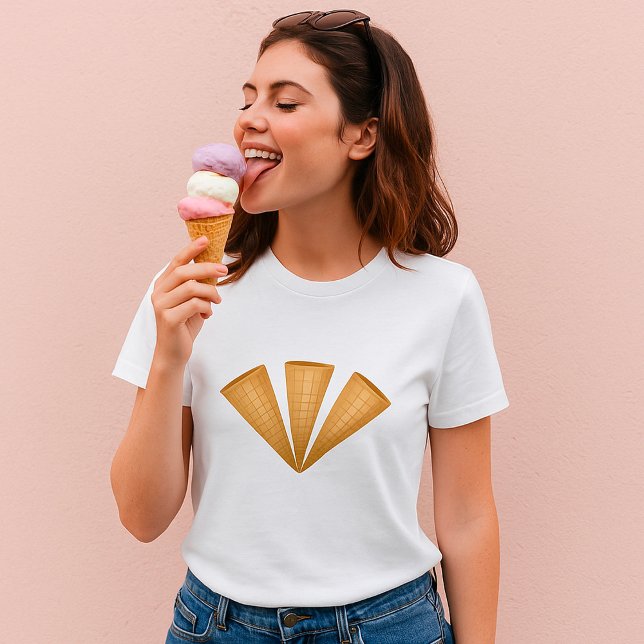 Triple Waffle Ice Cream Cone Sommar Dessert T Shirt (Skapare uppladdad)